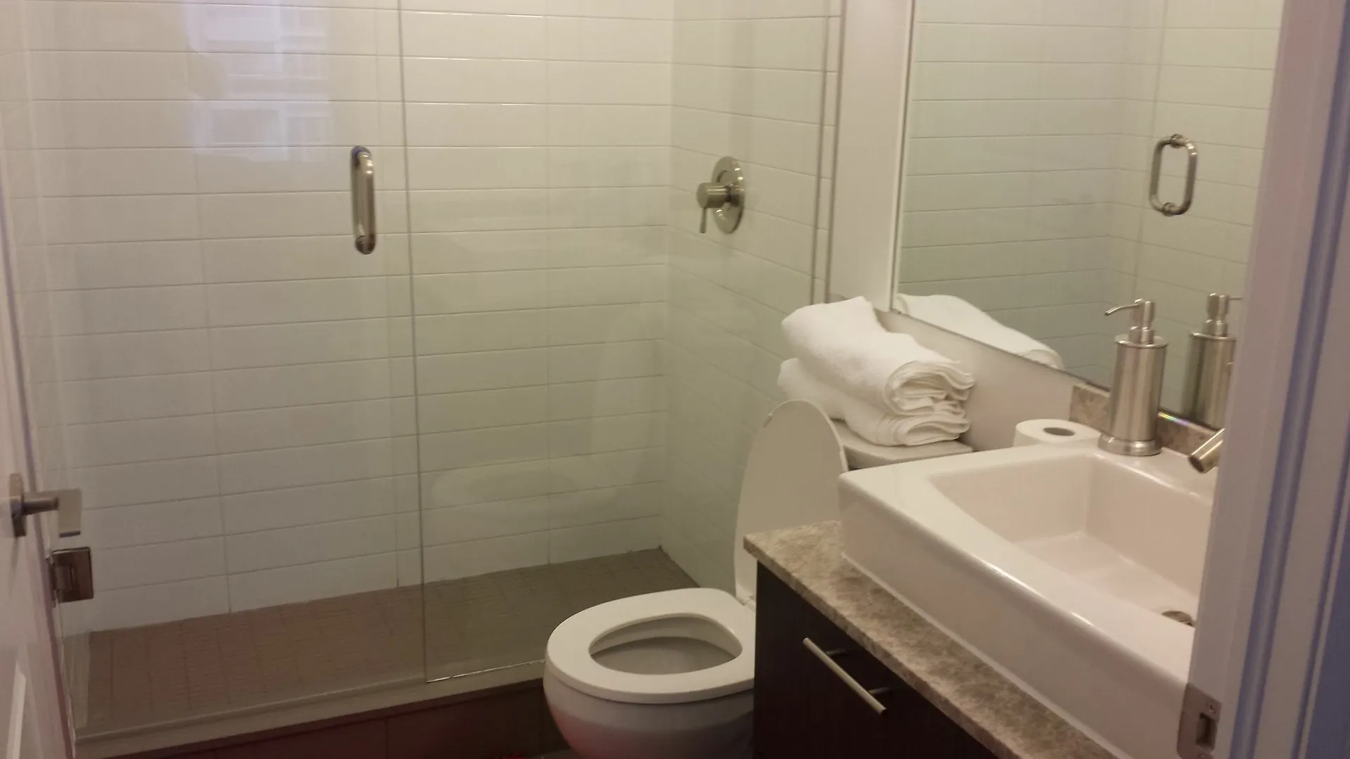 Ice Furnished Apartment Toronto